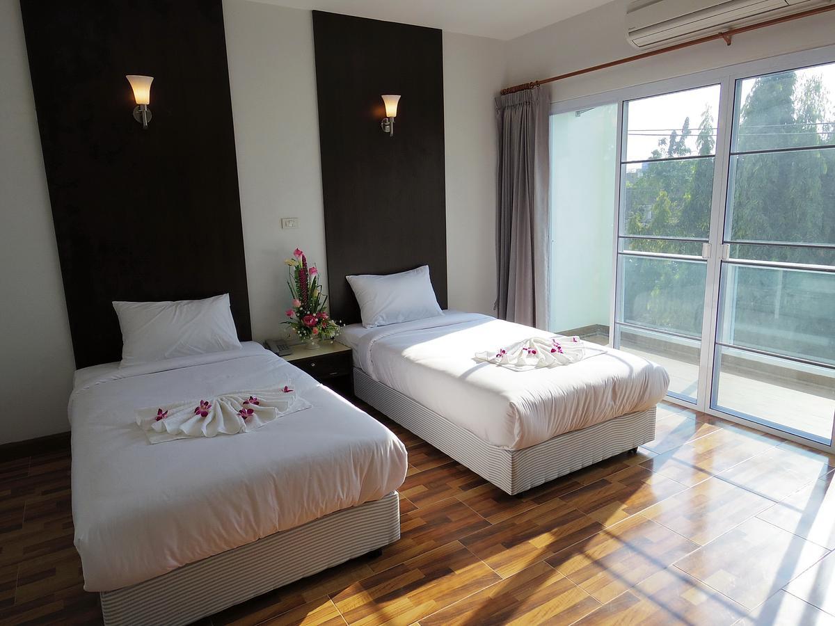The Sr Residence Lampang Exterior foto